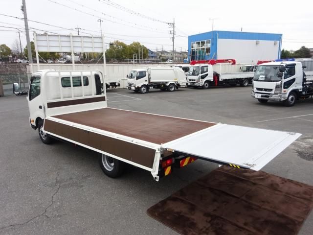 HINO DUTRO 2024 Image 31