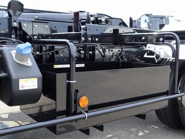 MITSUBISHI FUSOU FIGHTER 2025 Image 31