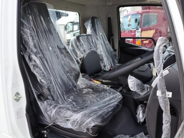 MITSUBISHI FUSOU FIGHTER 2025 Image 31