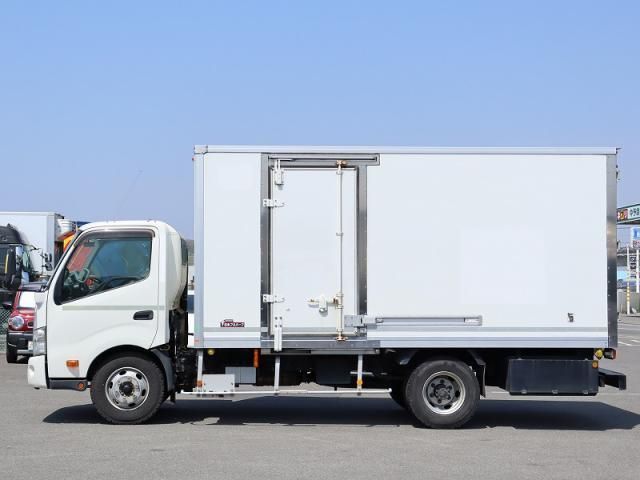 HINO DUTRO 2012 Image 31