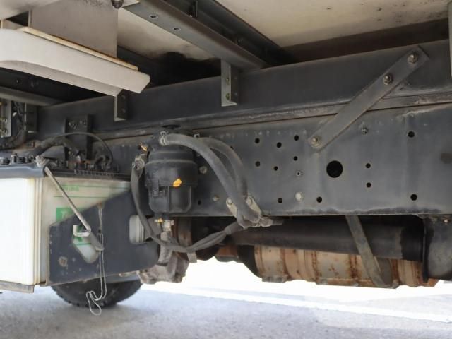 HINO DUTRO 2012 Image 31