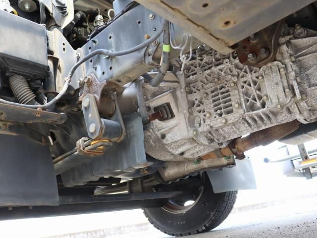 HINO DUTRO 2012 Image 31