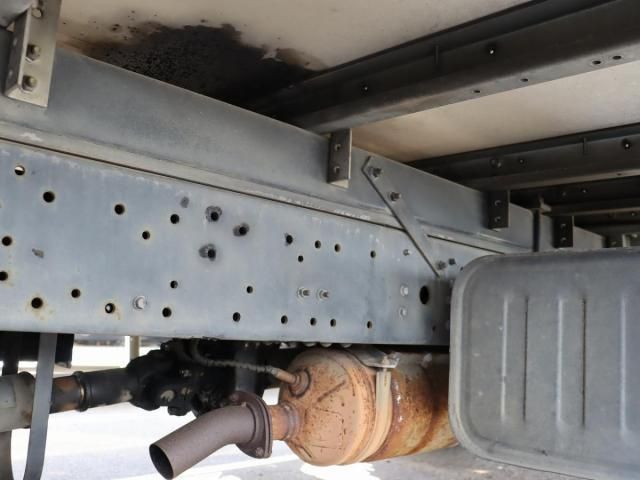 HINO DUTRO 2012 Image 31