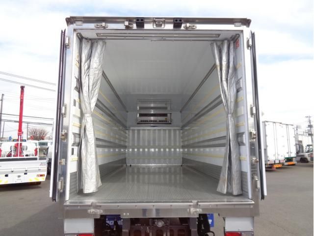 ISUZU FORWARD 2022 Image 31