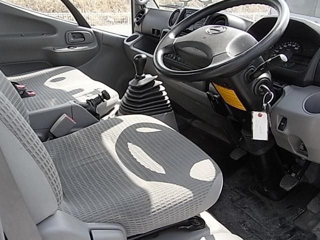 HINO DUTRO 2018 Image 31