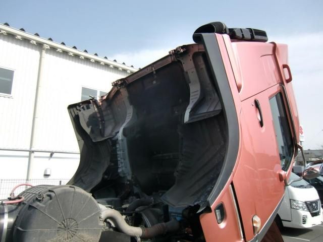 NISSAN DIESEL QUON 2019 Image 31