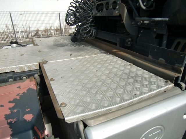 NISSAN DIESEL QUON 2019 Image 31