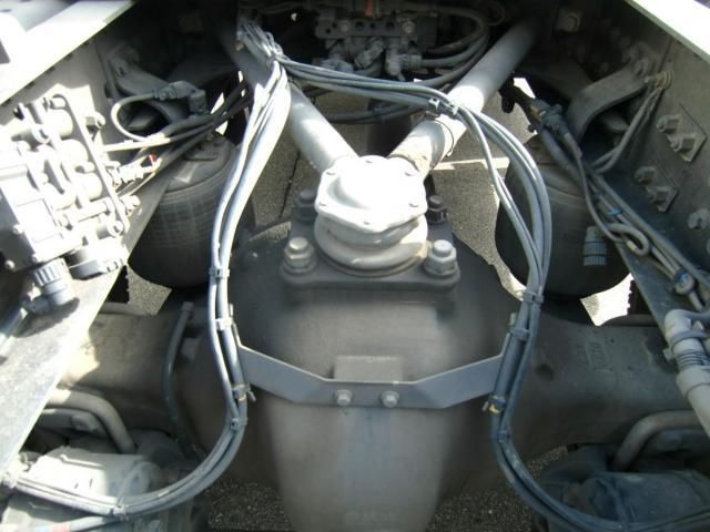 NISSAN DIESEL QUON 2019 Image 31