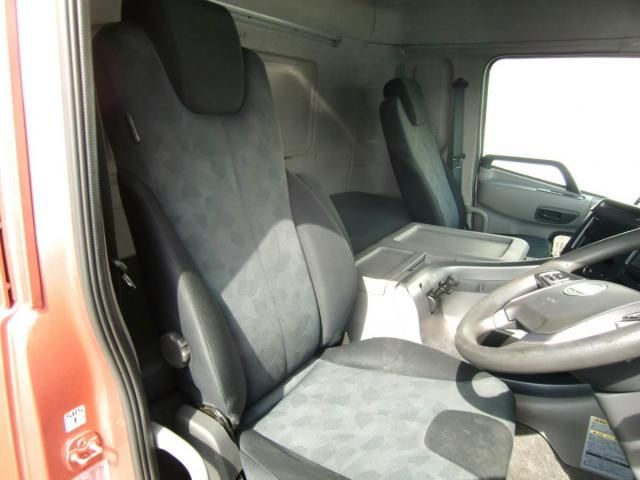 NISSAN DIESEL QUON 2019 Image 31