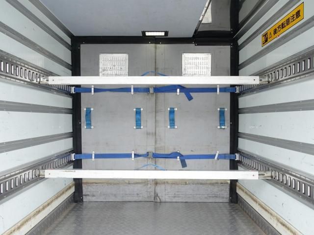 ISUZU ELF 2012 Image 31