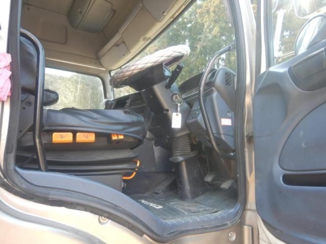 HINO PROFIA 2007 Image 31