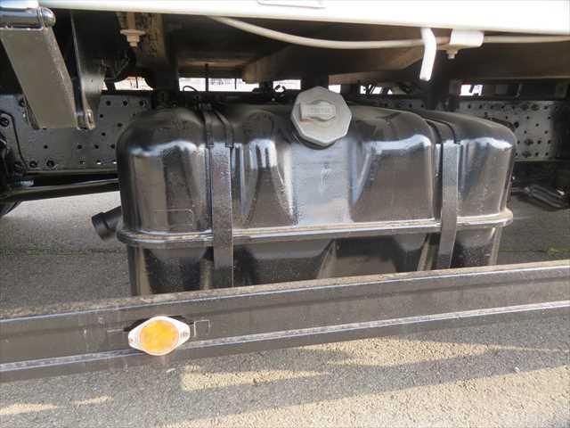 ISUZU ELF 2011 Image 31