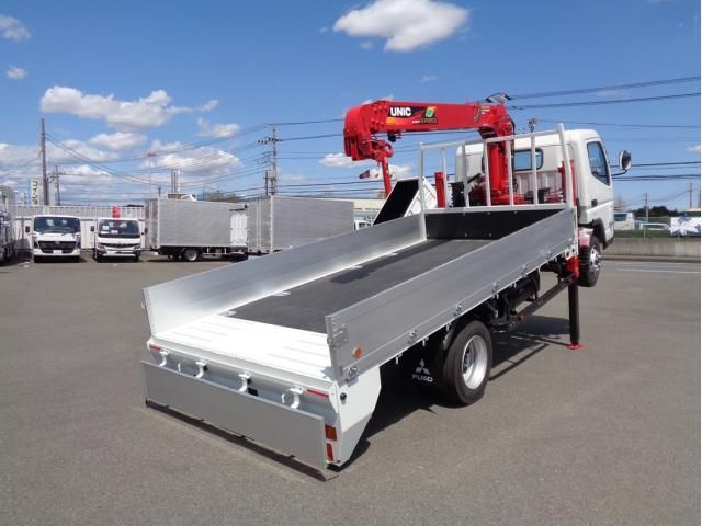 MITSUBISHI CANTER 2024 Image 31