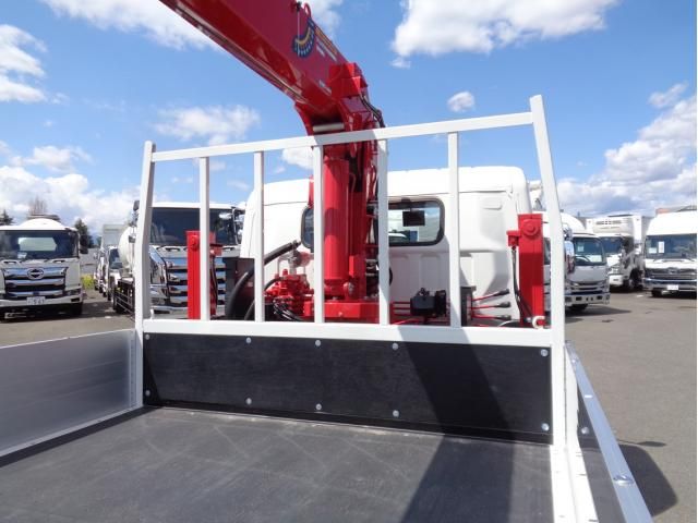 MITSUBISHI CANTER 2024 Image 31