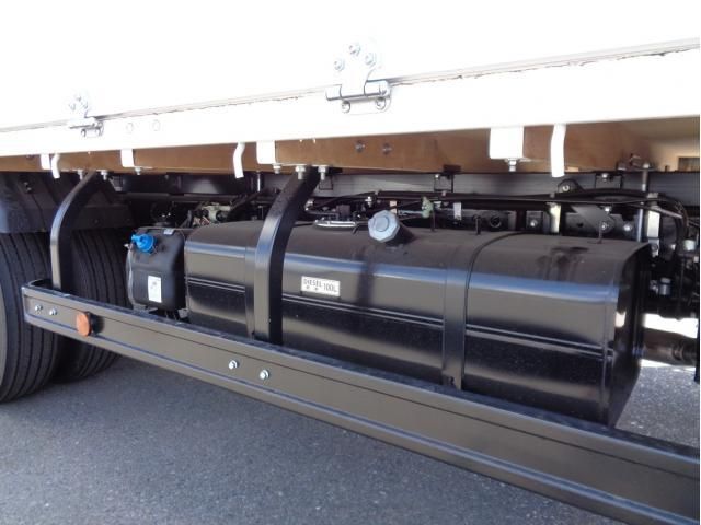 MITSUBISHI CANTER 2024 Image 31