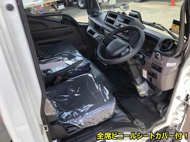 MITSUBISHI CANTER 2024 Image 31