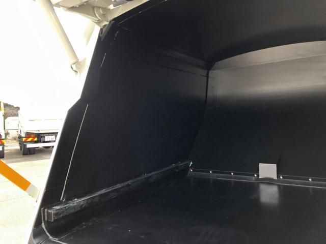 MITSUBISHI CANTER 2024 Image 31