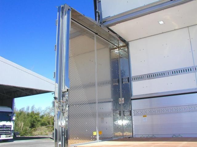 MITSUBISHI FUSOU FIGHTER 2024 Image 31