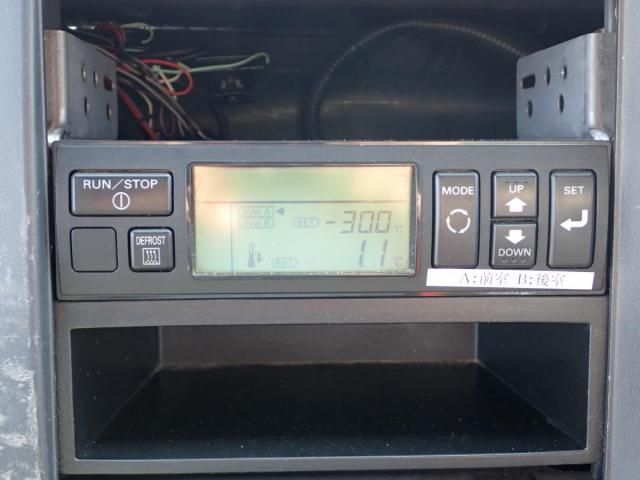 ISUZU ELF 2014 Image 31