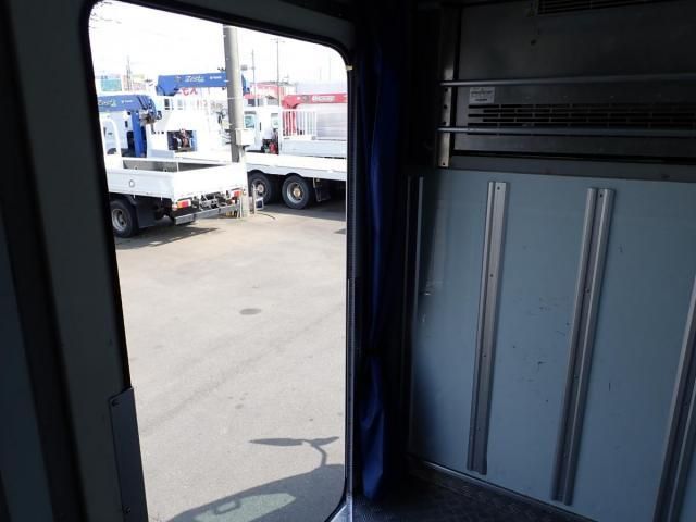 ISUZU ELF 2014 Image 31