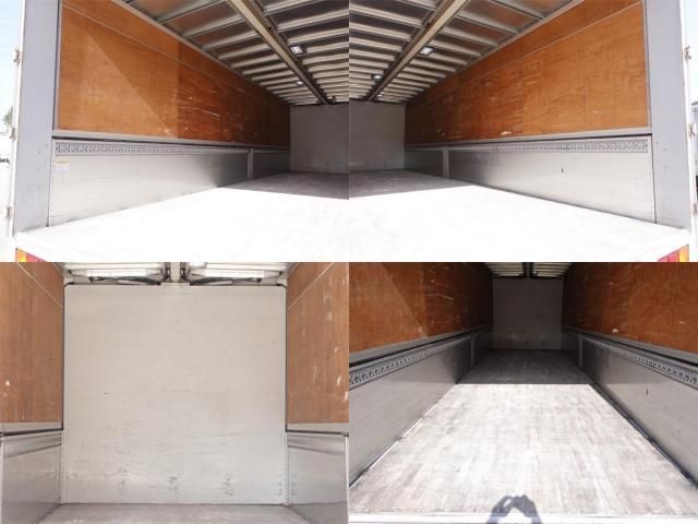 MITSUBISHI FUSOU SUPER GREAT 2013 Image 31