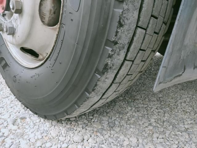 NISSAN DIESEL BIGTHUMB 2000 Image 31