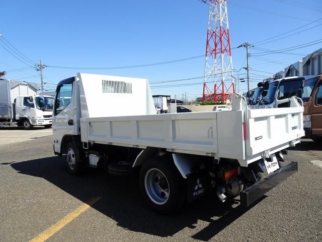 MITSUBISHI CANTER 2024 Image 31