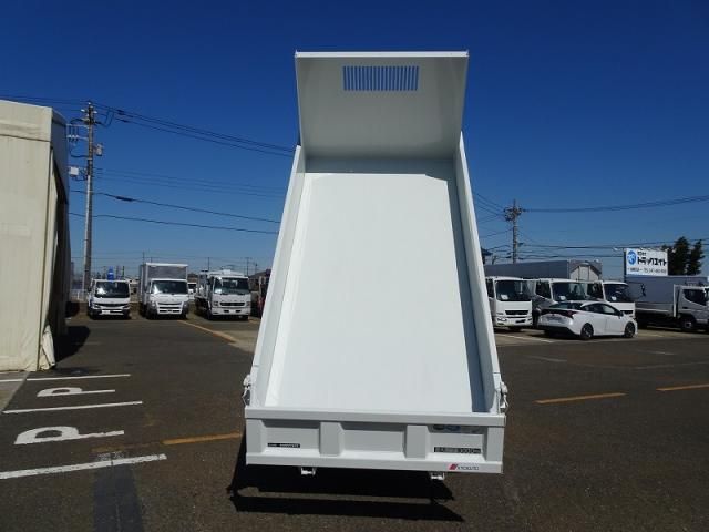 MITSUBISHI CANTER 2024 Image 31