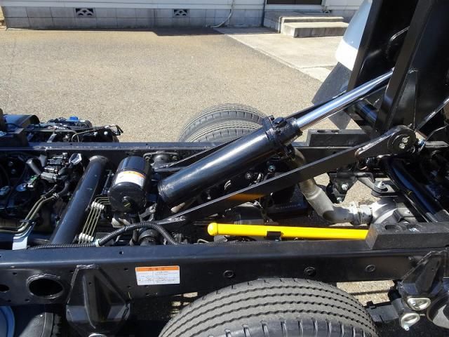 MITSUBISHI CANTER 2024 Image 31