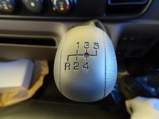 MITSUBISHI CANTER 2024 Image 31