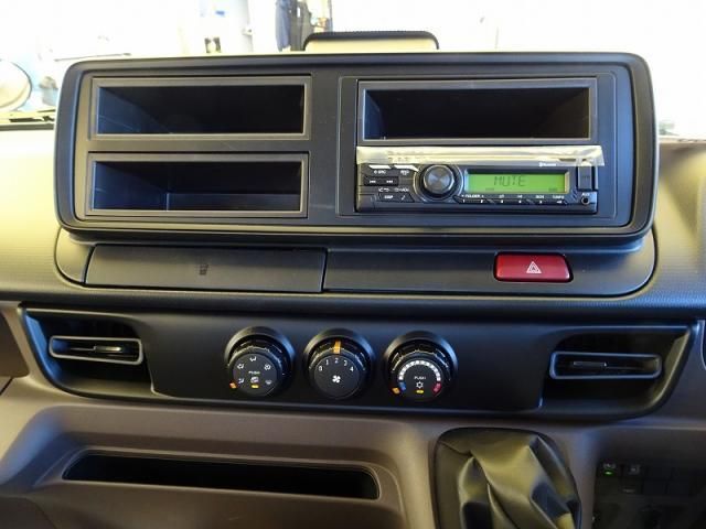 MITSUBISHI CANTER 2024 Image 31