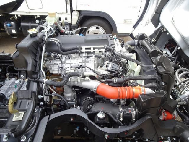 MITSUBISHI CANTER 2024 Image 31