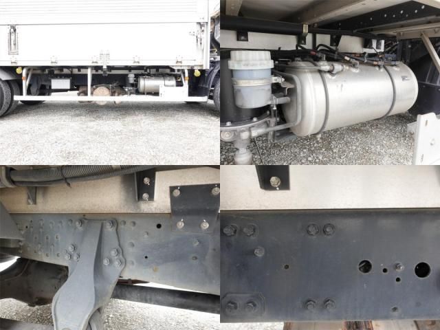 MITSUBISHI FUSOU FIGHTER 2013 Image 31