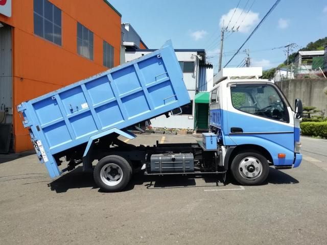 HINO DUTRO 2015 Image 31