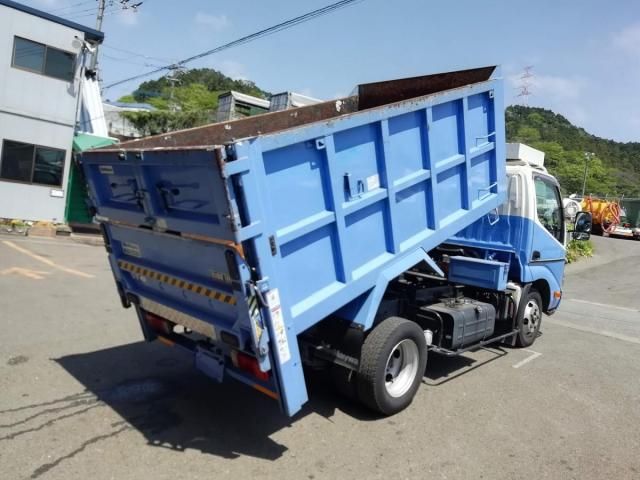 HINO DUTRO 2015 Image 31