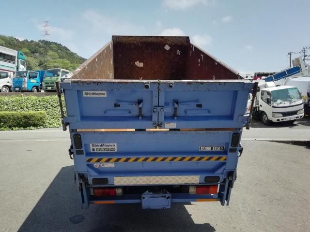 HINO DUTRO 2015 Image 31