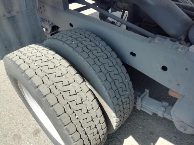 HINO DUTRO 2015 Image 31