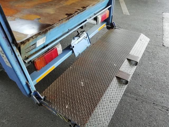 HINO DUTRO 2015 Image 31