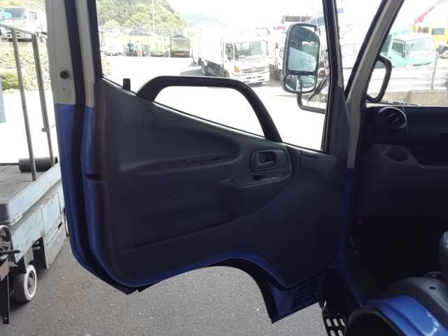 HINO DUTRO 2015 Image 31