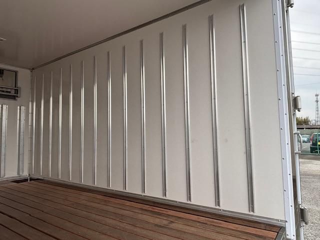 ISUZU ELF 2024 Image 31