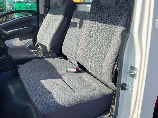 ISUZU ELF 2020 Image 31