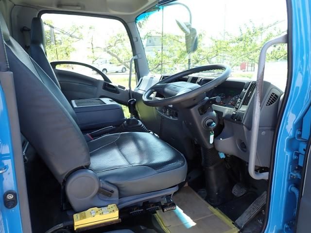 ISUZU FORWARD 2013 Image 31