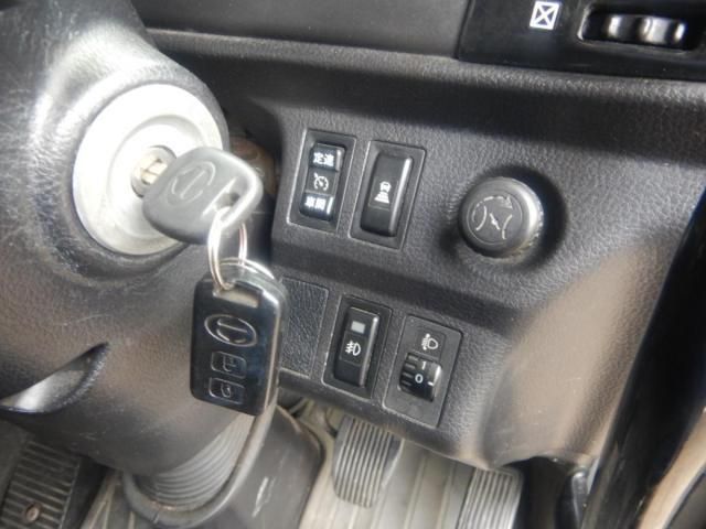 HINO PROFIA 2015 Image 31