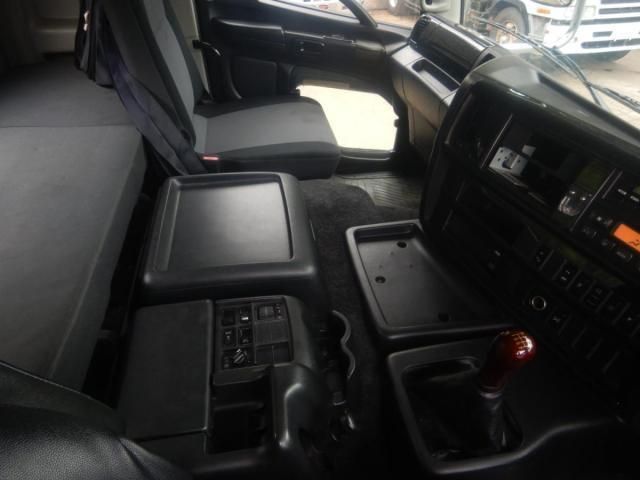 HINO PROFIA 2015 Image 31