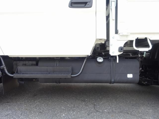 HINO DUTRO 2024 Image 31