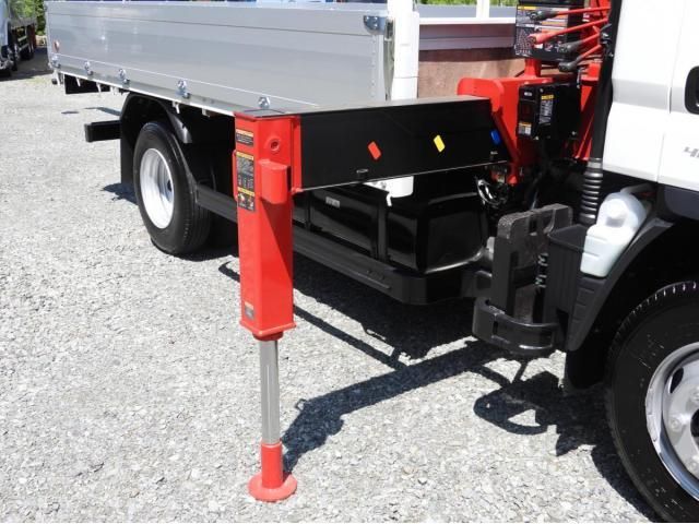 MITSUBISHI CANTER 2024 Image 31