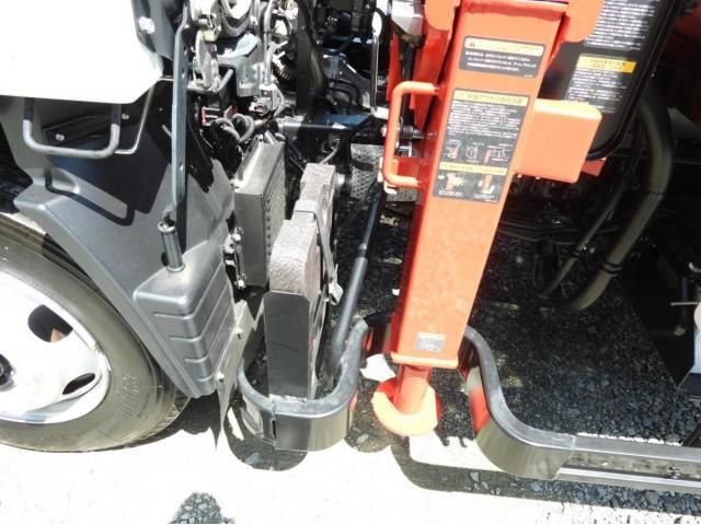 MITSUBISHI CANTER 2024 Image 31