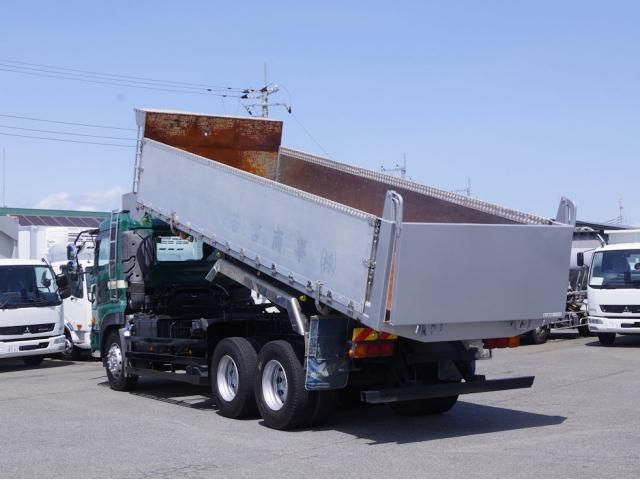 NISSAN DIESEL QUON 2014 Image 31