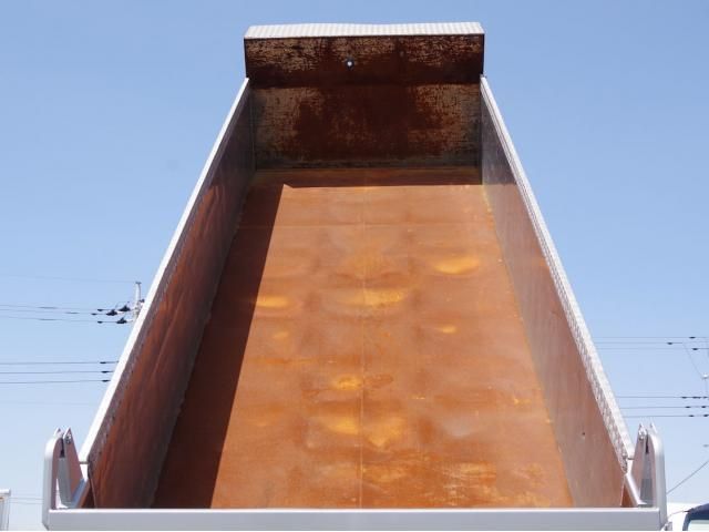 NISSAN DIESEL QUON 2014 Image 31