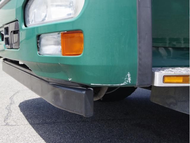 NISSAN DIESEL QUON 2014 Image 31